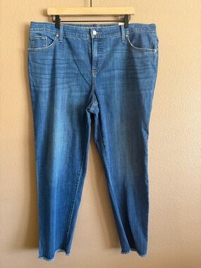 Chico's Mid Blue High-Rise So Slimming Girlfriend Slim Leg Jeans Size 18R NWT